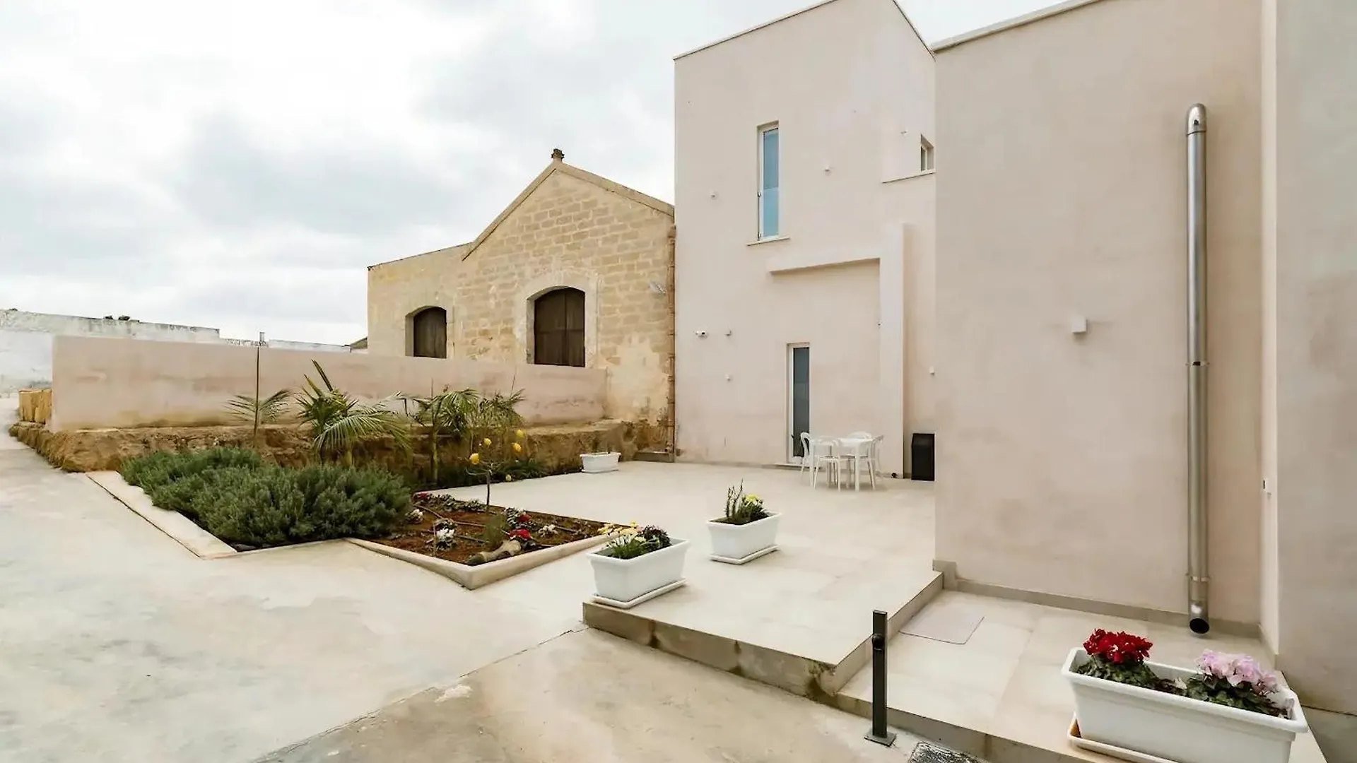 Shoruq Hotel Marsala 0*,  Italy